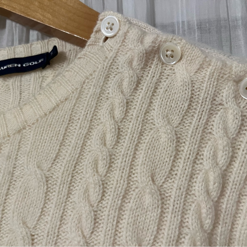 100% cashmere cableknit sweater by Ralph Lauren Golf/ RLX